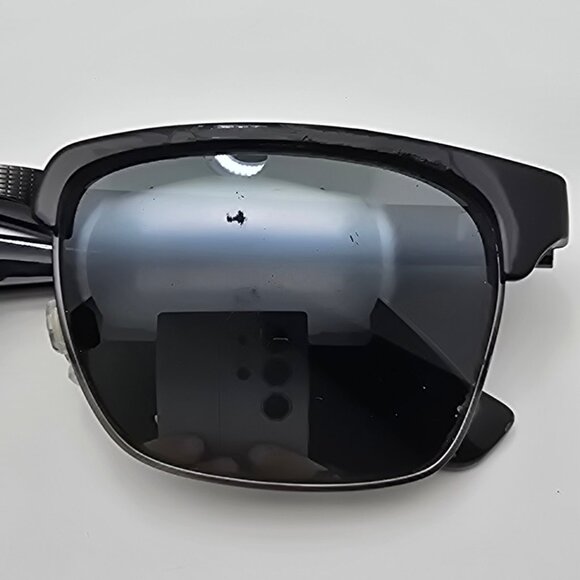 Maui Jim MJ-257-17C Kawika Black Frame Polarized Gray Gradient Lens Sunglasses - Picture 13 of 16